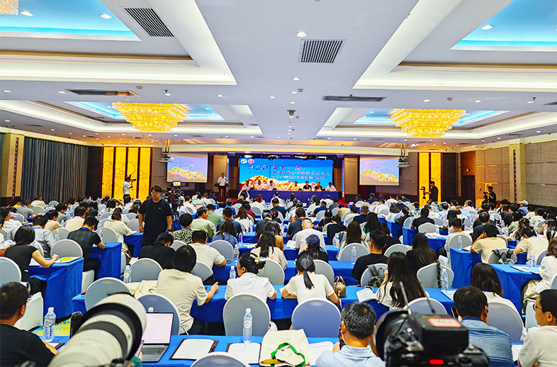 優(yōu)威視訊攜紅外相機閃耀亮相2024年第十一屆中國西部動物學學術(shù)研討會——科技賦能生物多樣性保護新篇章